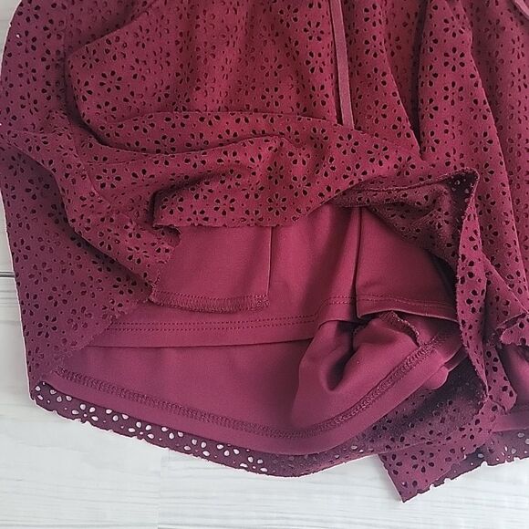 Maurices pull-on style faux leather cut-out shorts - burgundy Women's Size S - Picture 5 of 12